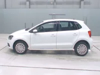 Volkswagen POLO лот № 30338 оценка 4.5  с аукциона в Японии 3