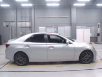 Toyota MARK X лот № 30352 оценка 3.5  с аукциона в Японии 2