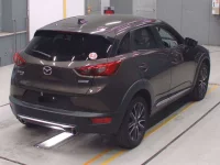 Mazda CX-3 лот № 30421 оценка 3.5  с аукциона в Японии 1