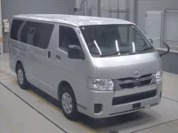 Toyota HIACE VAN лот № 30270 оценка 3.5  с аукциона в Японии 4