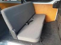 Toyota HIACE VAN лот № 30270 оценка 3.5  с аукциона в Японии 8