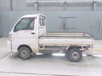 Daihatsu HIJET TRUCK лот № 30405 оценка 3.5  с аукциона в Японии 3