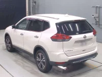 Nissan X-TRAIL лот № 30415 оценка 4  с аукциона в Японии 5
