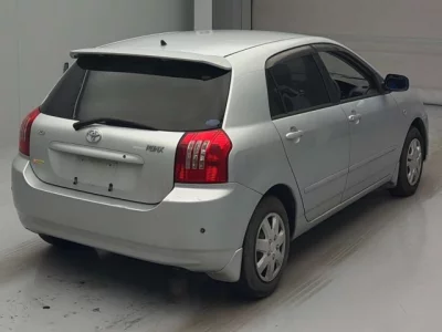 Toyota COROLLA RUNX  с аукциона в Японии