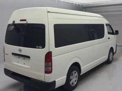Toyota HIACE VAN  с аукциона в Японии