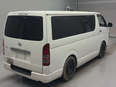 Toyota HIACE VAN  с аукциона в Японии