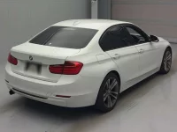 BMW 3-Series лот № 5026 оценка RA  с аукциона в Японии 1