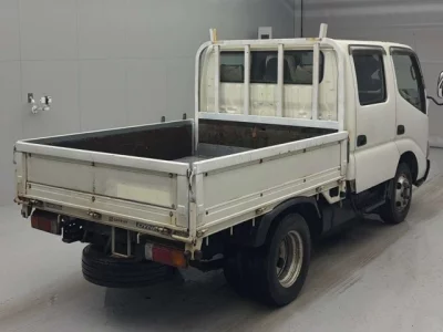 Toyota DYNA  с аукциона в Японии