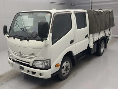 Toyota DYNA  с аукциона в Японии