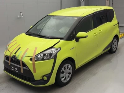 Toyota SIENTA  с аукциона в Японии