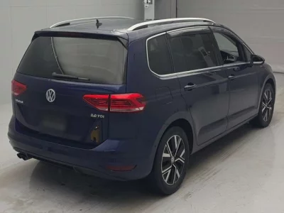Volkswagen GOLF TOURAN