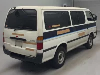 Toyota HIACE VAN лот № 62044 оценка 3  с аукциона в Японии 1