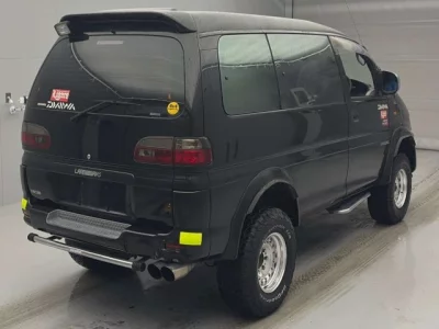 Mitsubishi DELICA