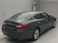 Nissan FUGA лот № 429 оценка R  с аукциона в Японии 1