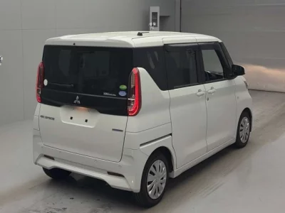 Mitsubishi EK SPACE  с аукциона в Японии