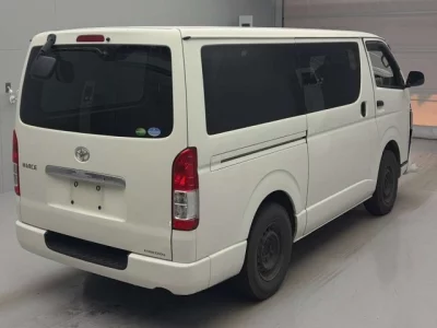 Toyota HIACE VAN  с аукциона в Японии