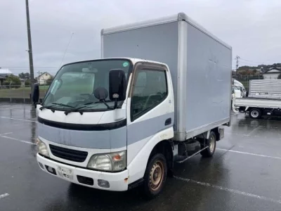 Toyota DYNA  с аукциона в Японии