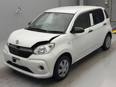 Toyota PASSO  с аукциона в Японии