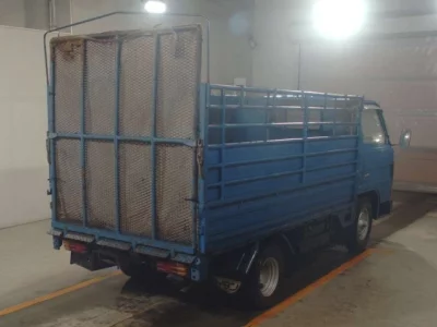 Mazda TITAN  с аукциона в Японии