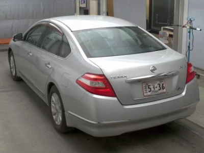 Nissan TEANA