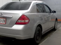 Nissan TIIDA LATIO лот № 2107 оценка 3.5  с аукциона в Японии 4