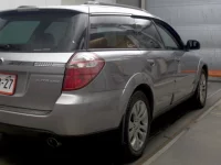 Subaru LEGACY OUTBACK лот № 17137 оценка 3.5  с аукциона в Японии 3