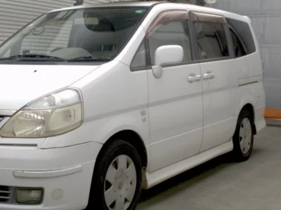 Nissan SERENA  с аукциона в Японии