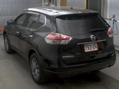 Nissan X-TRAIL