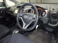 Honda FIT лот № 3092 оценка 3  с аукциона в Японии 2