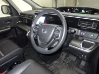 Honda STEP WAGON лот № 3087 оценка 4  с аукциона в Японии 2