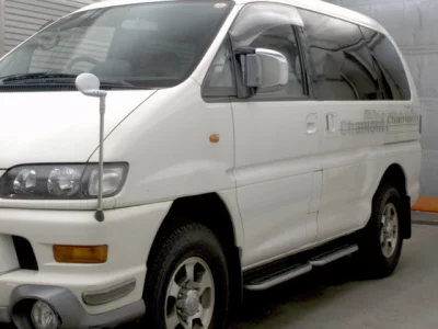 Mitsubishi DELICA