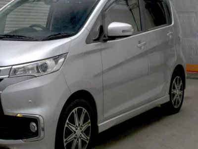 Mitsubishi EK CUSTOM