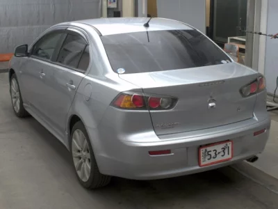 Mitsubishi GALANT FORTIS