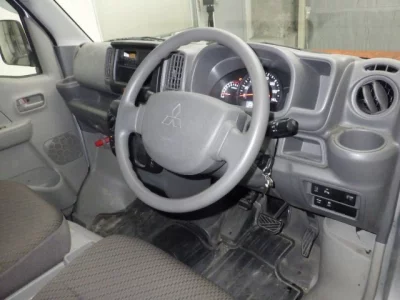 Mitsubishi MINICAB VAN