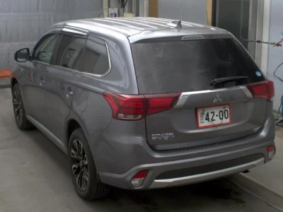 Mitsubishi OUTLANDER PHEV