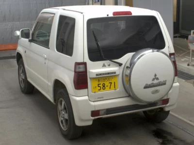 Mitsubishi PAJERO MINI