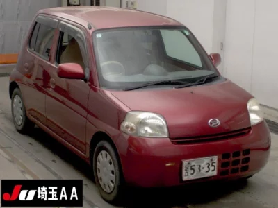 Daihatsu Esse