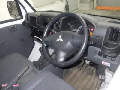 Mitsubishi MINICAB TRUCK