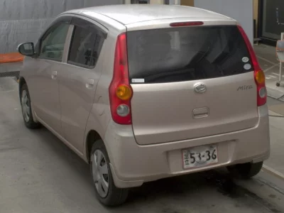 Daihatsu MIRA  с аукциона в Японии