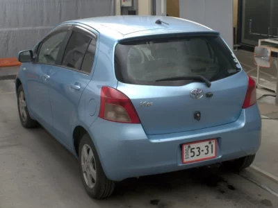 Toyota VITZ  с аукциона в Японии