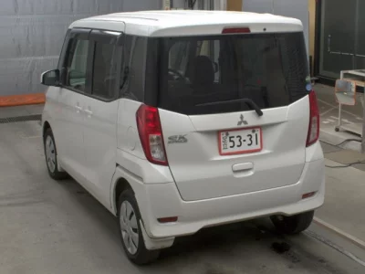 Mitsubishi EK SPACE