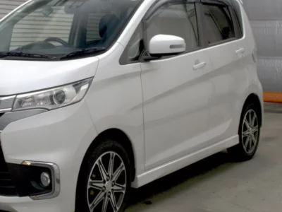 Mitsubishi EK CUSTOM