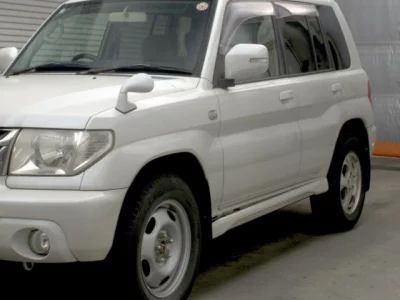 Mitsubishi PAJERO IO
