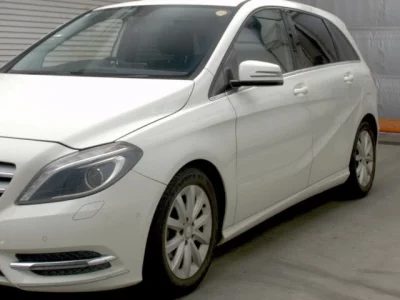 Mercedes-Benz B CLASS