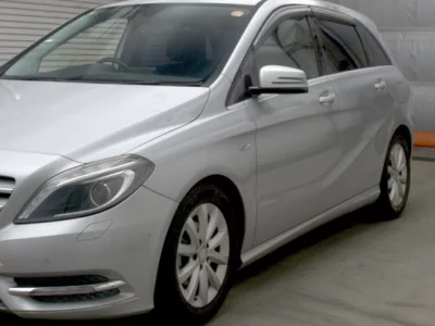 Mercedes-Benz B CLASS