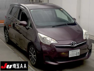 Toyota RACTIS  с аукциона в Японии