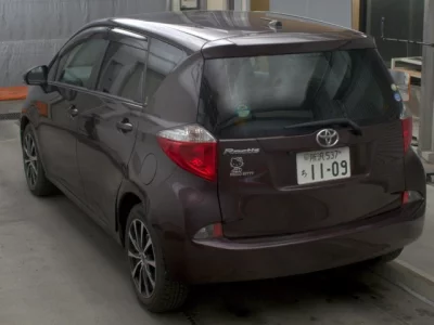 Toyota RACTIS  с аукциона в Японии