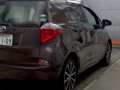 Toyota RACTIS  с аукциона в Японии
