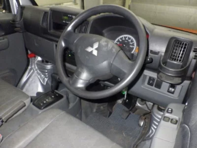 Mitsubishi MINICAB VAN