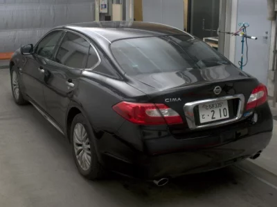 Nissan CIMA